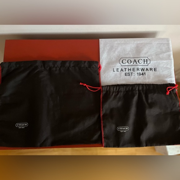 Coach Dust Bags Bundle of three. 2 Dk Brown/Red Trim 1 white. Price for All 3.🥳💰 - Picture 12 of 12